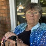 this-ontario-woman’s-jewelry-was-quietly-stolen-from-her-body.-police-warn-of-rise-in-distraction-thefts