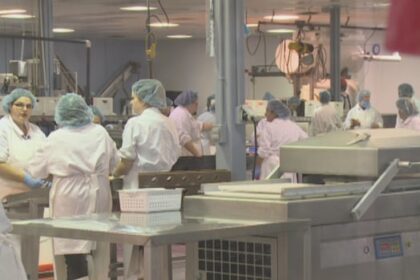 pei.’s-migrant-workers-grappling-with-fewer-hours-or-layoffs-due-to-chinese-seafood-tariffs