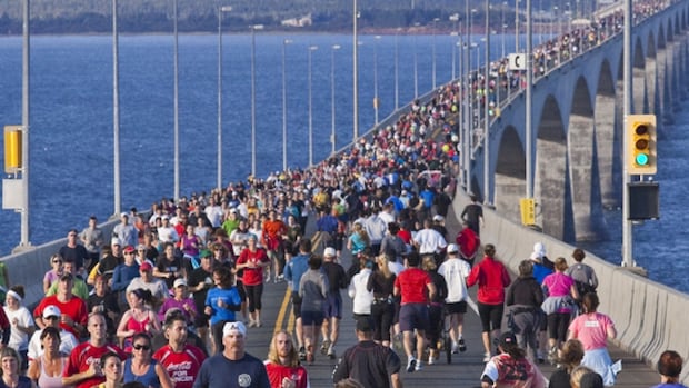 terry-fox-run-returns-to-confederation-bridge-for-45th-anniversary-of-marathon-of-hope