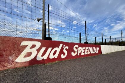 point-races-heat-up-heading-into-caper-memorial-after-mid-week-show-at-cape-bretons-buds-speedway