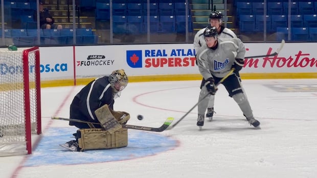 charlottetown-islanders-set-to-kick-off-hockey-season-with-more-maturity,-size-on-the-ice