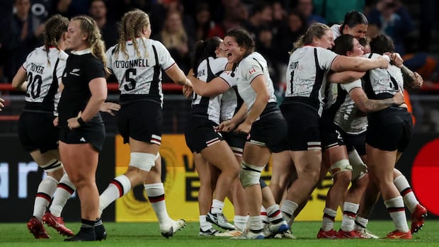 canada-dazzles-to-end-new-zealand’s-women’s-rugby-world-cup-dominance-and-reach-final
