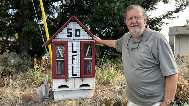 book-box-boomtown:-greater-victoria-celebrates-more-than-1,000-little-free-libraries