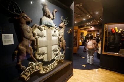 hudson’s-bay-wants-to-go-back-to-original-plan-to-auction-off-1670-charter:-court-filings