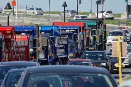 protesting-quebec-truckers-to-roll-through-ottawa-gatineau-monday-morning