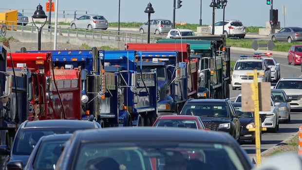 protesting-quebec-truckers-to-roll-through-ottawa-gatineau-monday-morning