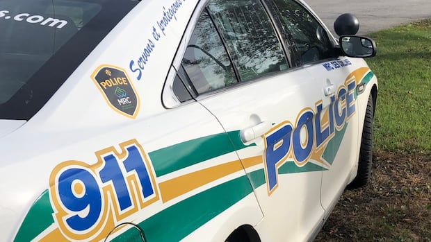 body-found-after-house-fire-in-cantley,-que.