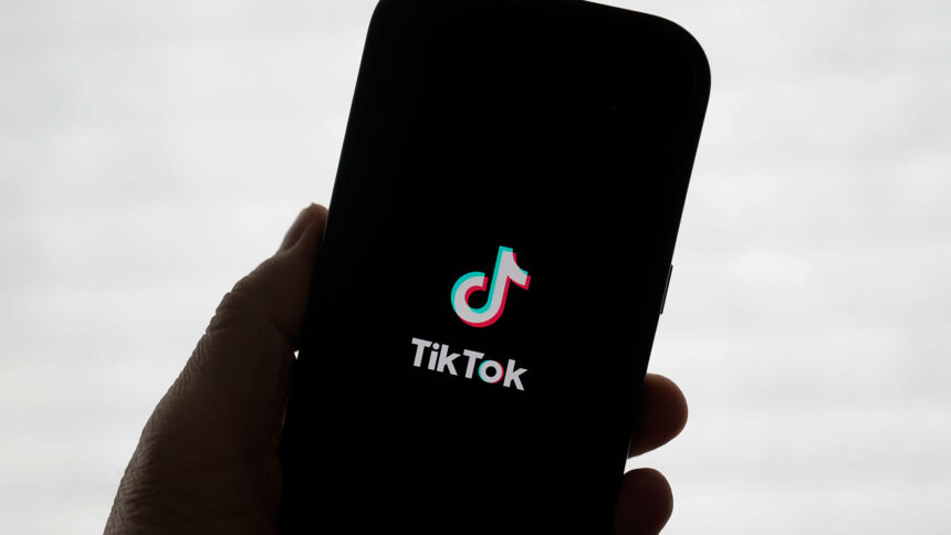 privacy-watchdogs-say-tiktoks-efforts-to-protect-kids-were-inadequate