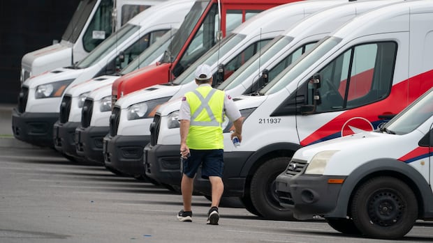 canada-post-free-to-end-home-delivery-as-ottawa-tries-to-save-carrier-from-going-broke