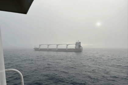 salvage-work-begins-on-ship-grounded-in-northwest-passage-north-of-gjoa-haven,-nunavut