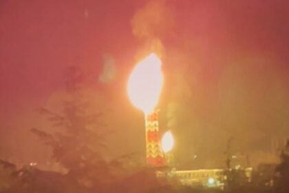 sleepless-nights,-toxic-smoke:-life-beside-canadas-first-lng-export-plant