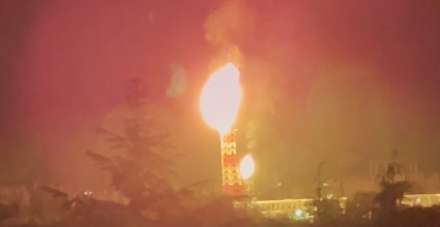sleepless-nights,-toxic-smoke:-life-beside-canadas-first-lng-export-plant