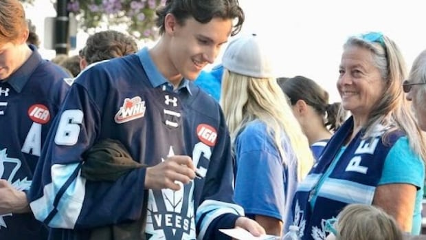 penticton-vees-sell-out-home-opener-as-team-takes-shot-at-whl