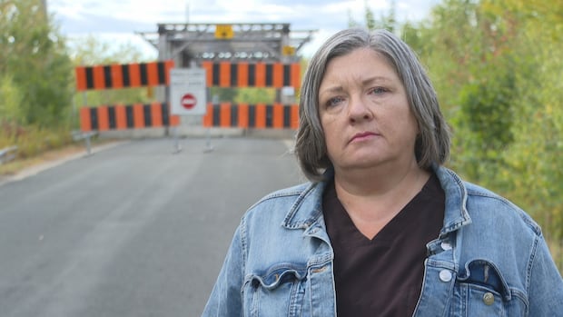 abrupt-closure-of-minto-area-bridge-leaves-neighbourhood-without-paved-road-access