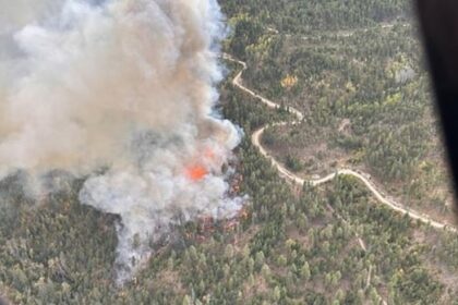 portion-of-evacuation-orders-downgraded-as-wildfire-near-peachland,-bc.