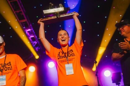 pei.-woman-makes-history-as-1st-female-winner-at-tie-one-on-mussel-competition