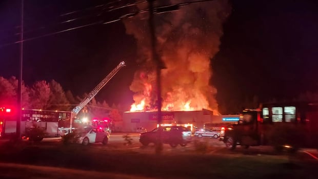 fire-destroys-salisbury’s-lone-grocery-store