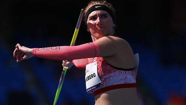 ashlyn-renneberg-sets-canadian-and-americas-javelin-record-at-para-athletics-worlds