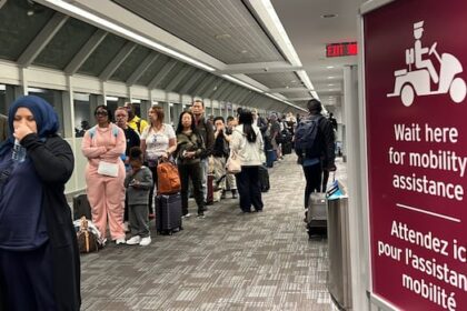 passport-kiosk-outage-impacts-some-major-canadian-airports,-border-agency-says
