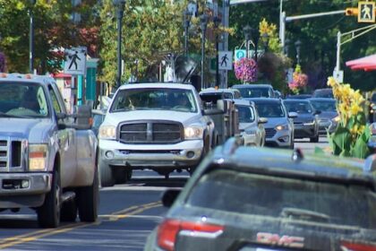 wolfville-studying-‘nutty’-traffic-congestion-along-main-street