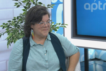 melissa-mollen-dupuis-co-anime-levenement-televise-se-souvenir-des-enfants-presente-par-aptn