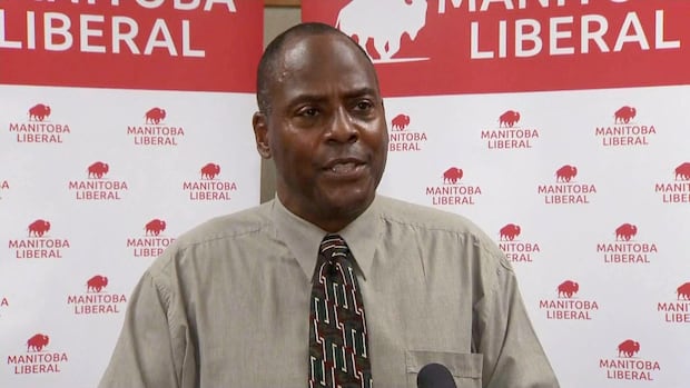 former-blue-bomber-willard-reaves-named-new-leader-of-manitoba-liberal-party