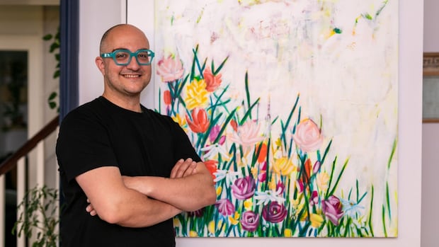he-burned-out-from-teaching.-now-he’s-helping-others-through-art