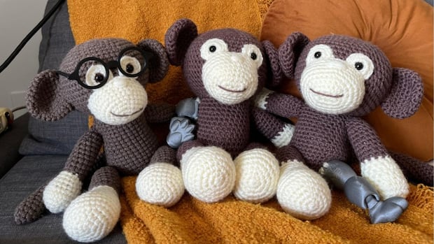 crochet-monkeys-educate-and-comfort-children-at-cheo