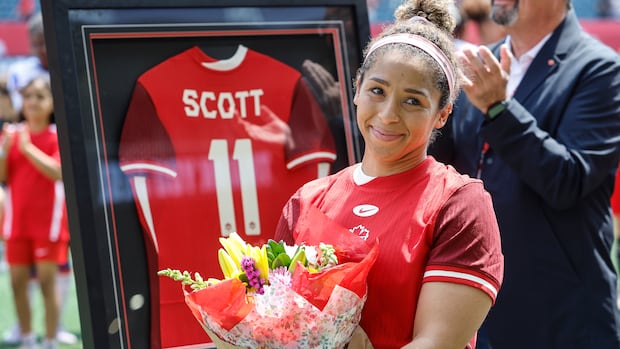 vancouver-rise-beat-ottawa-rapid-in-desiree-scott’s-regular-season-home-finale