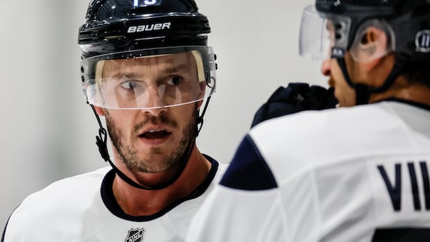 start-of-winnipeg-jets’-1st-season-with-jonathan-toews-on-roster-a-reminder-of-bond-between-player,-hometown