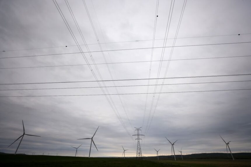 appetite-for-investing-in-electricity-projects-shifting-away-from-alberta,-say-investors