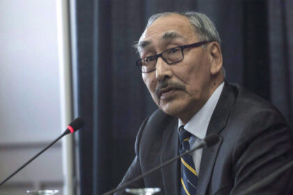 former-premier-of-nunavut-calls-on-carney-to-stop-victimizing-inuit-involved-in-biological-experiments-lawsuit