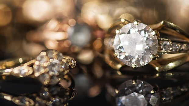 gold-smelter-found-in-rv-linked-to-series-of-jewelry-store-heists-in-sask,-alta.,-police-say