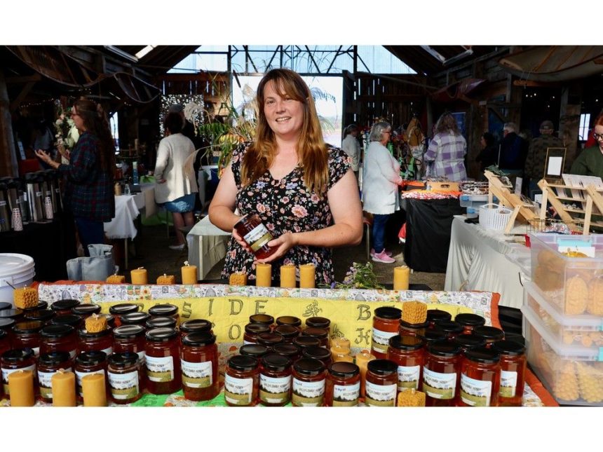 customers-abuzz-over-avondales-honey-harvest-festival