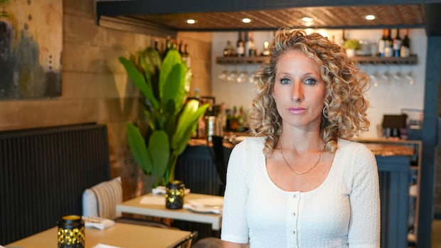 ‘it’s-sheer-panic’:-ottawa-restaurateur-says-meta-wrongly-banned-her-business-accounts
