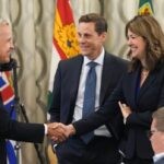 is-mark-carney-going-to-get-tied-up-in-pipeline-politics?