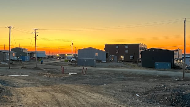 link-to-manitoba-hydro-grid-would-boost-nunavut’s-connection-with-canada,-proponents-say