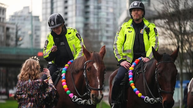 47-vpd-officers-made-over-$100k-in-ot-last-year-and-one-banked-$239k,-foi-data-shows