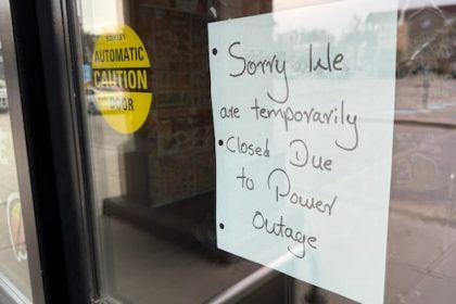 lengthy-power-outage-shutters-businesses-in-osborne-village