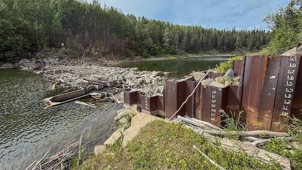with-water-running-low,-dawson-creek-residents-weigh-in-on-$100m-pipeline-proposal