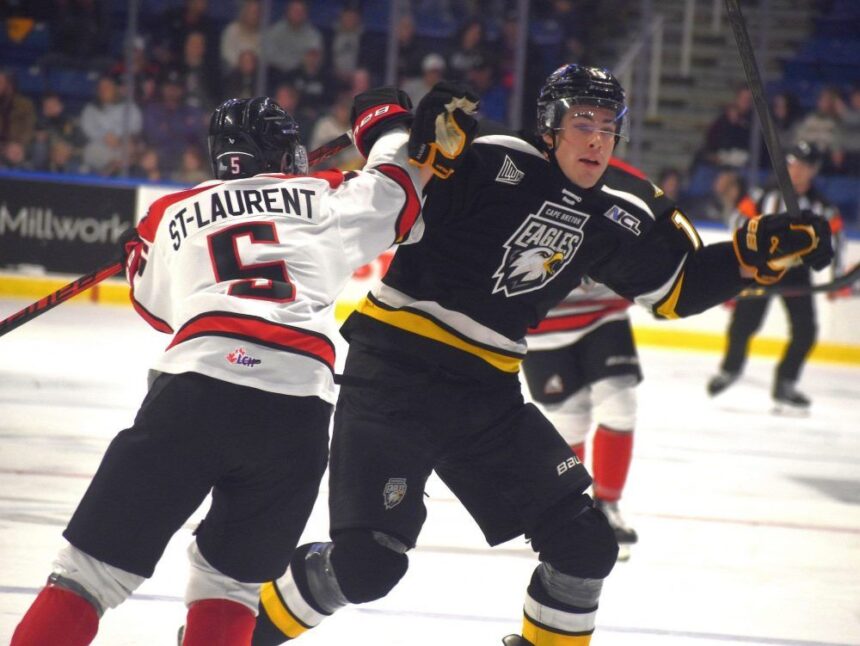 qmjhl:-cape-breton-eagles-score-first-home-ice-win-in-shootout-against-rouyn-noranda-huskies