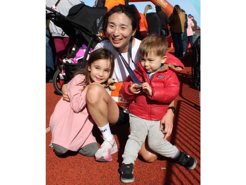 hall,-kim-win-first-marathons-at-valley-harvest-in-wolfville,-ns.