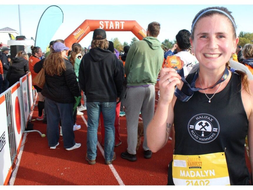 higgins-repeats-as-female-champion-of-valley-harvest-marathon’s-half-marathon