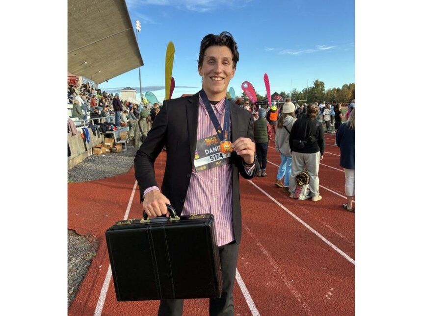 halifax-resident-runs-5k-in-suit,-carrying-briefcase-after-fantasy-football-loss