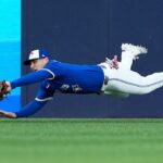 toronto-blue-jays-rally-to-tie-game-2-of-alcs-3-3