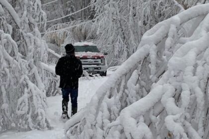 thousands-remain-without-power-after-monday’s-snowstorm-in-northern-manitoba