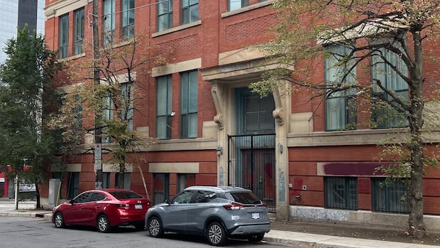chinese-government-stalls-city-plan-to-protect-historic-telephone-building