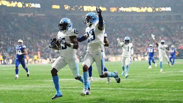 majority-of-canadians-who-follow-cfl-say-now-is-not-the-time-to-make-it-more-like-the-nfl,-poll-suggests