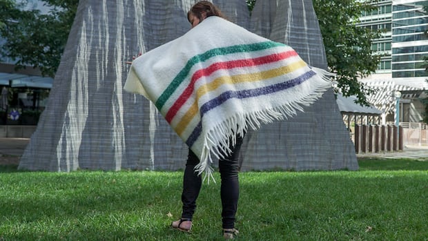 canadian-tire-will-start-selling-iconic-hudson’s-bay-blankets,-donating-proceeds-to-indigenous-fund