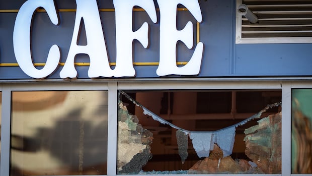 indian-celebritys-surrey-cafe-hit-with-bullets-a-3rd-time-in-suspected-extortion-related-case:-police